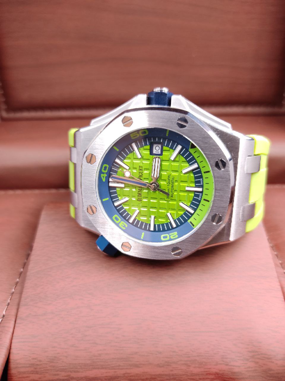 Audemars Piguet Offshore Drive 44 mm Vert